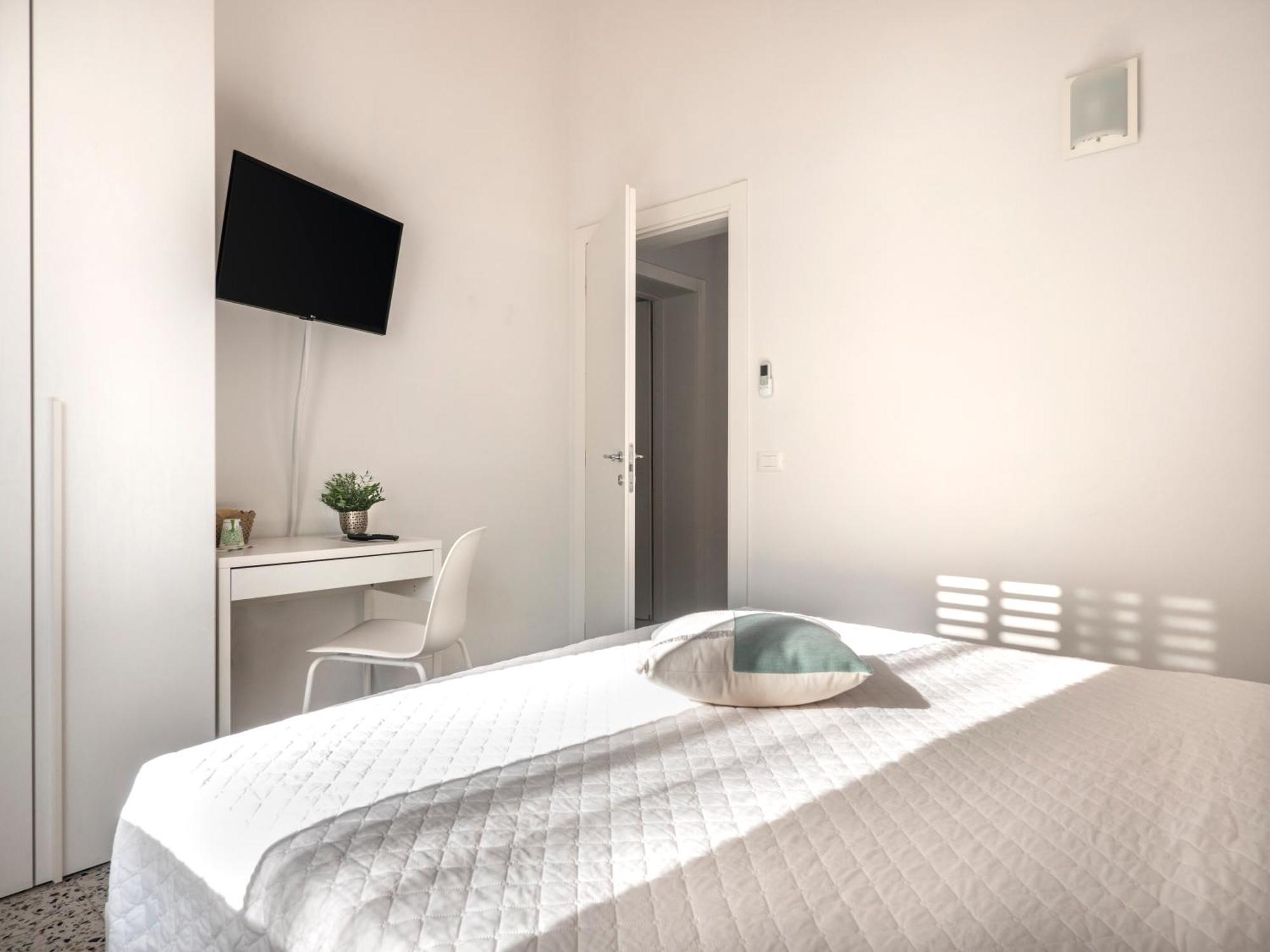 Zuara9Room Rimini Eksteriør bilde