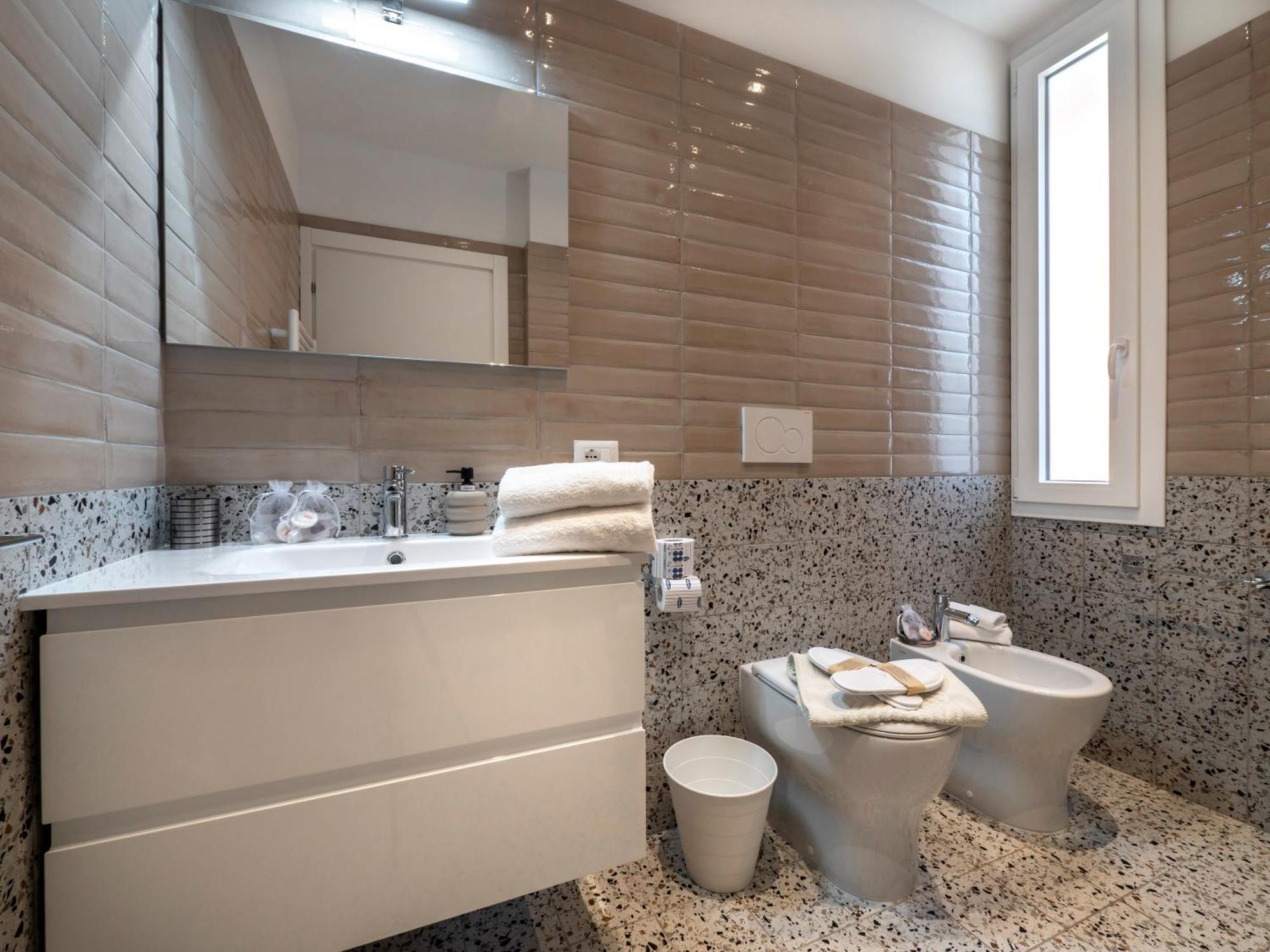 Zuara9Room Rimini Eksteriør bilde